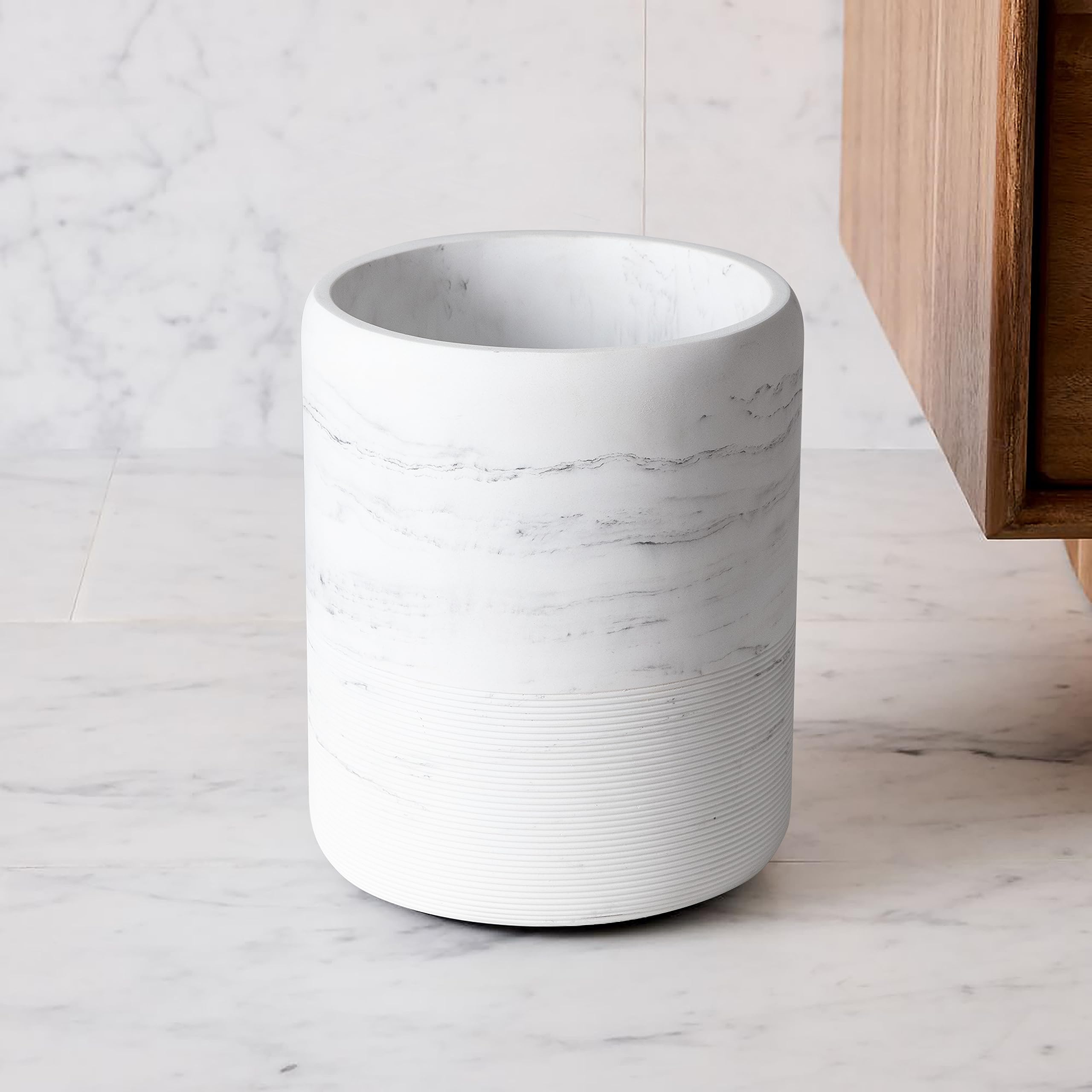 Basurero de baño – Papelera decorativa con acabado en resina, hermoso aspecto de mármol